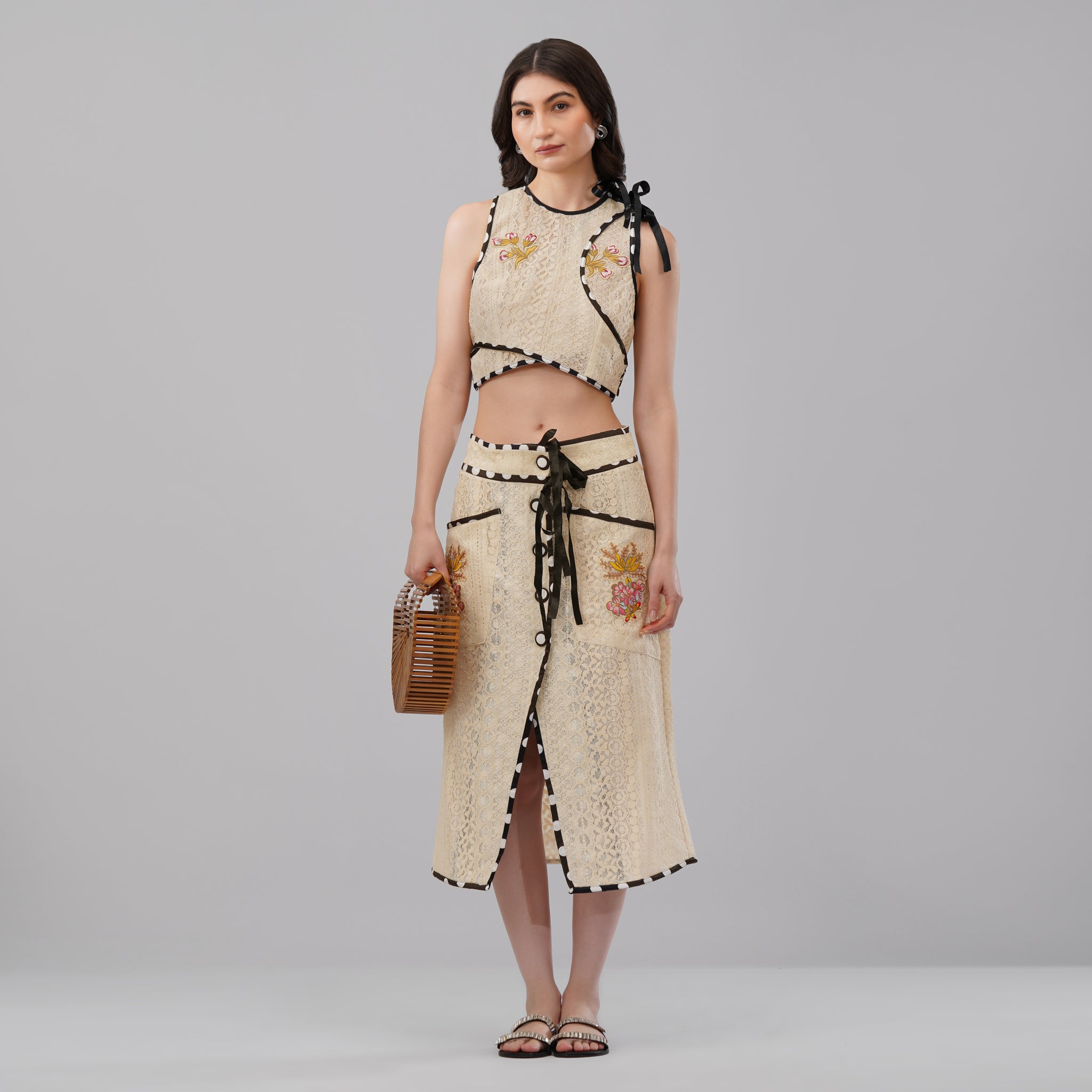 PIROIEE lookbook image 6